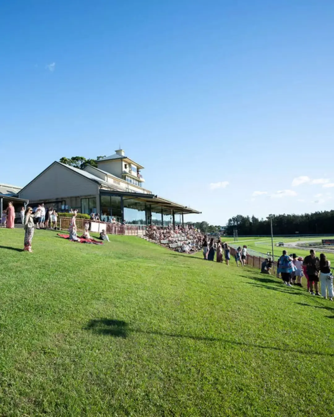 Nothing beats a race day at PMRC ☀️🐎

Sunshine, friends, great vibes, and the thrill of live racing – it’s the perfect way to spend your day.

Round up your crew and join us trackside!